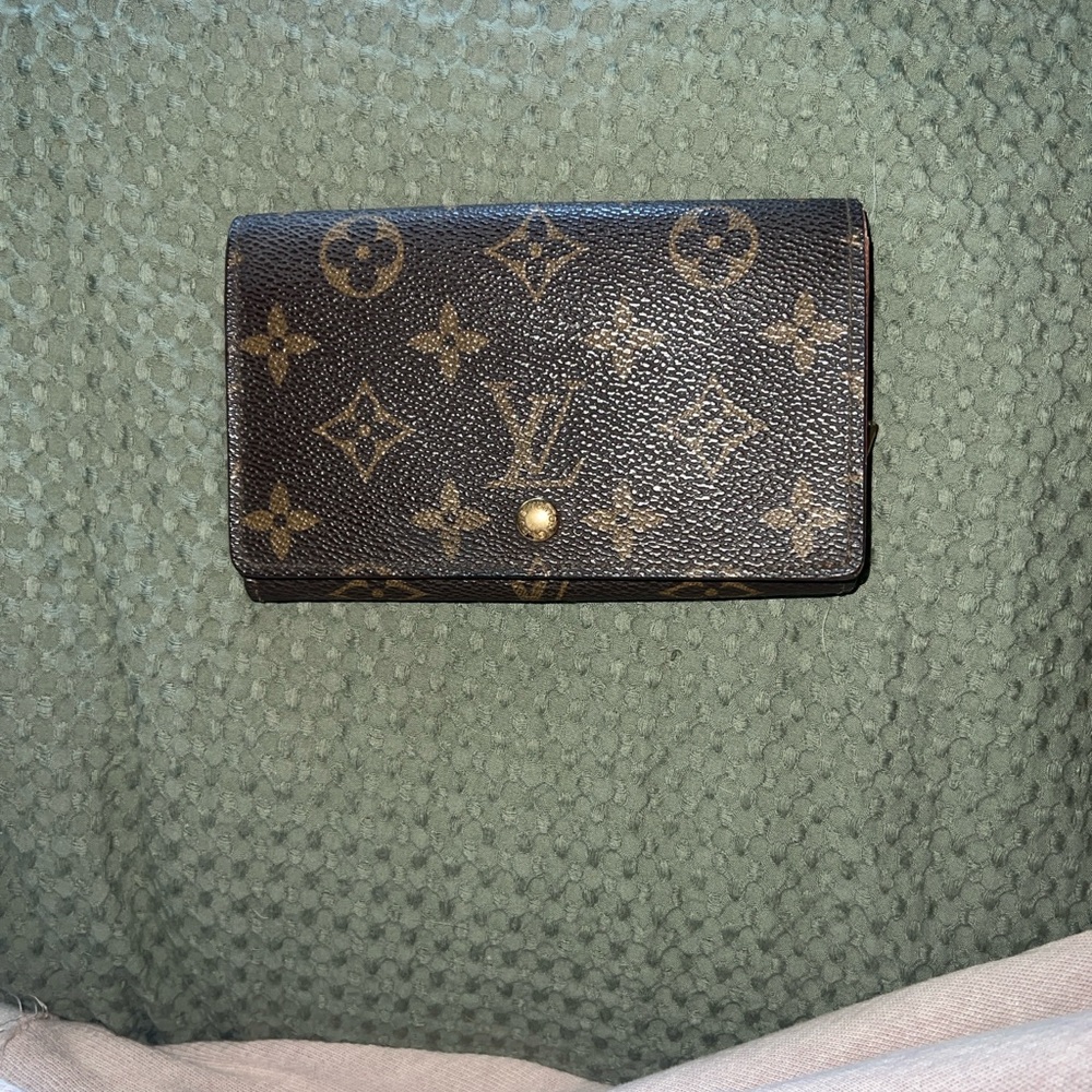 Vintage Monogram Trésor Snap Wallet